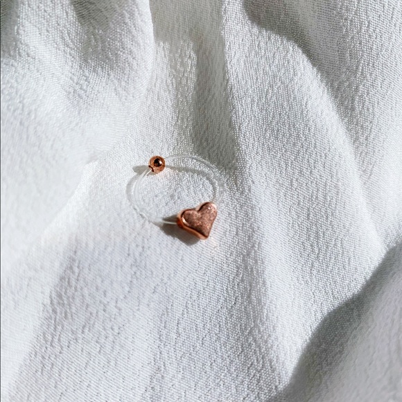 Rose Gold Dainty Heart Floating Minimal Ring - Picture 3 of 5